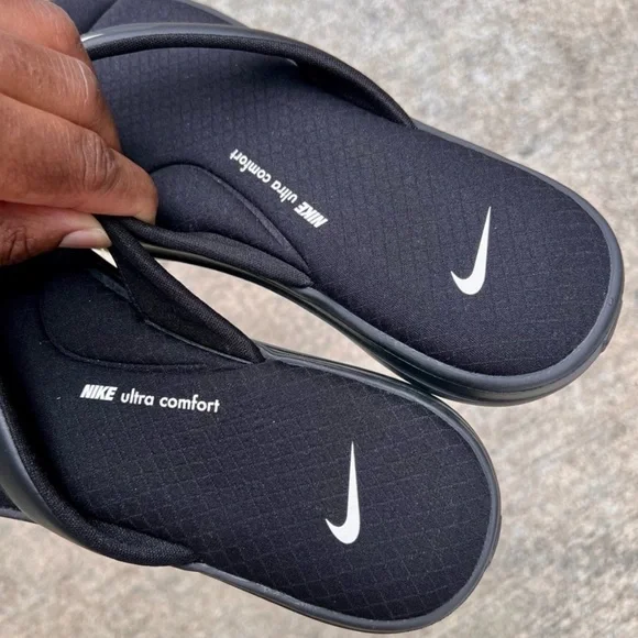 NEW WMNS NIKE ULTRAS COMFORTS 3 THONGS WOMEN THNG III BLACKS WHITES FOOTBEDS - Picture 5 of 7